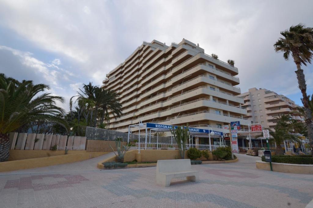 Apartamentos Turmalina Unitursa Calp Exterior foto